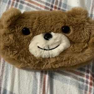 Bear small makeup bag?